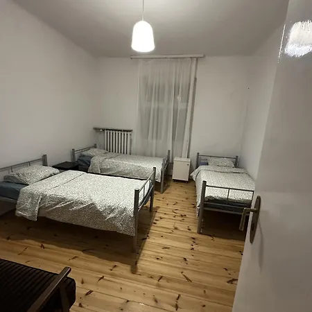 Cybulskiego 7 Vandrerhjem Poznań