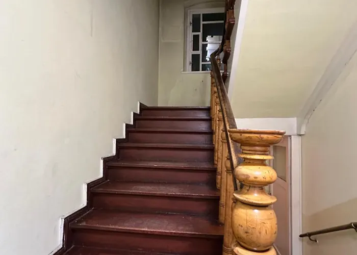 Cybulskiego 7 Хостел *